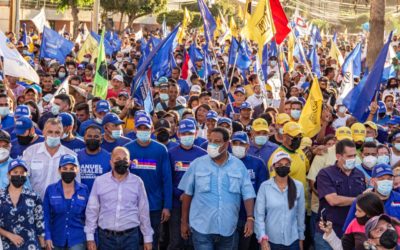 Maracaibo cierra campaña con multitudinaria marcha unitaria en apoyo a Rosales y Ramírez